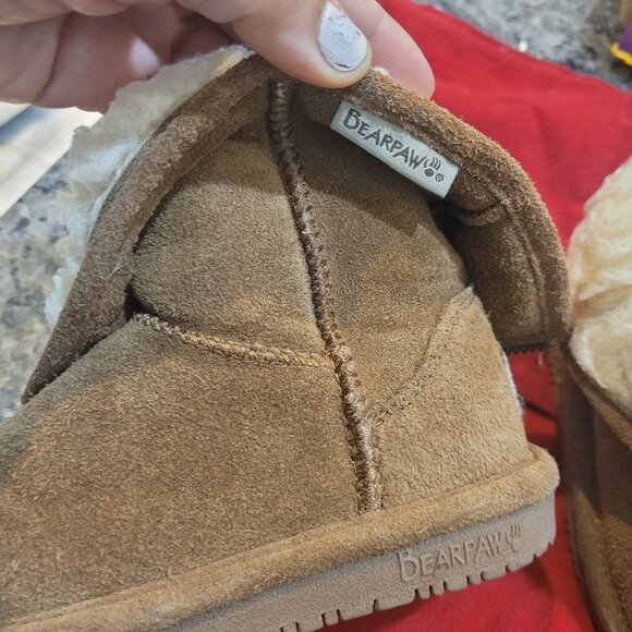 TODDLER~ BEARPAW BOOTS~SHEEPSKIN FOOTBED & SUEDE OUTSIDE~ SO CUTE! SIZE  9 - Picture 7 of 14